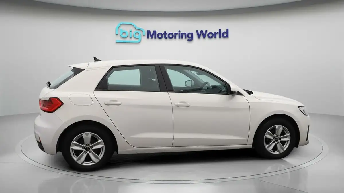 2022-audi-a1-10-25-tfsi-technik-big-8