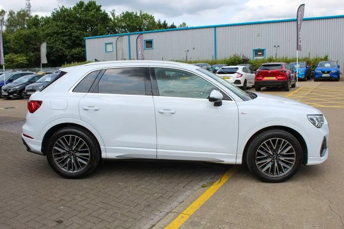 2022-audi-q3-15-35-tfsi-s-line-cod-station-wagon-tronic-big-8