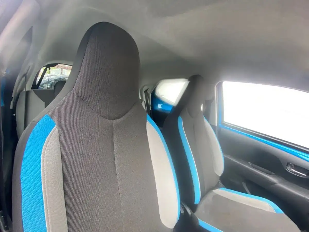 2015-toyota-aygo-10-vvt-i-x-cite-2-68bhp-x-tra-convenience-5d-big-13