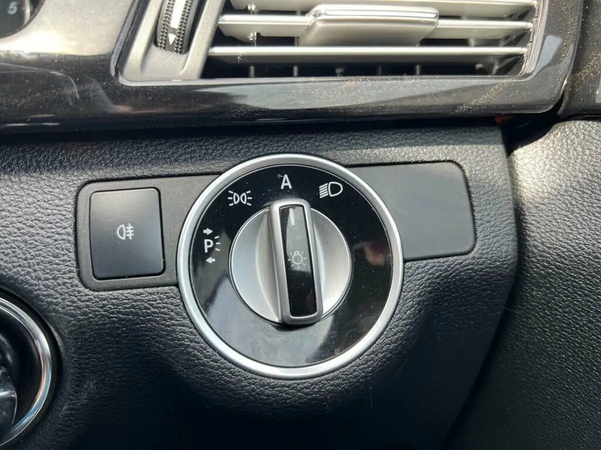 2011-mercedes-benz-e-class-21td-e250-cdi-avantgarde-201bhp-cdi-blueefficiency-estate-5d-7g-tronic-big-37