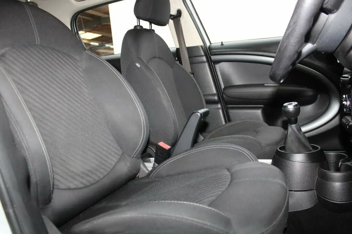 2016-mini-countryman-16-cooper-s-ss-all4-big-17