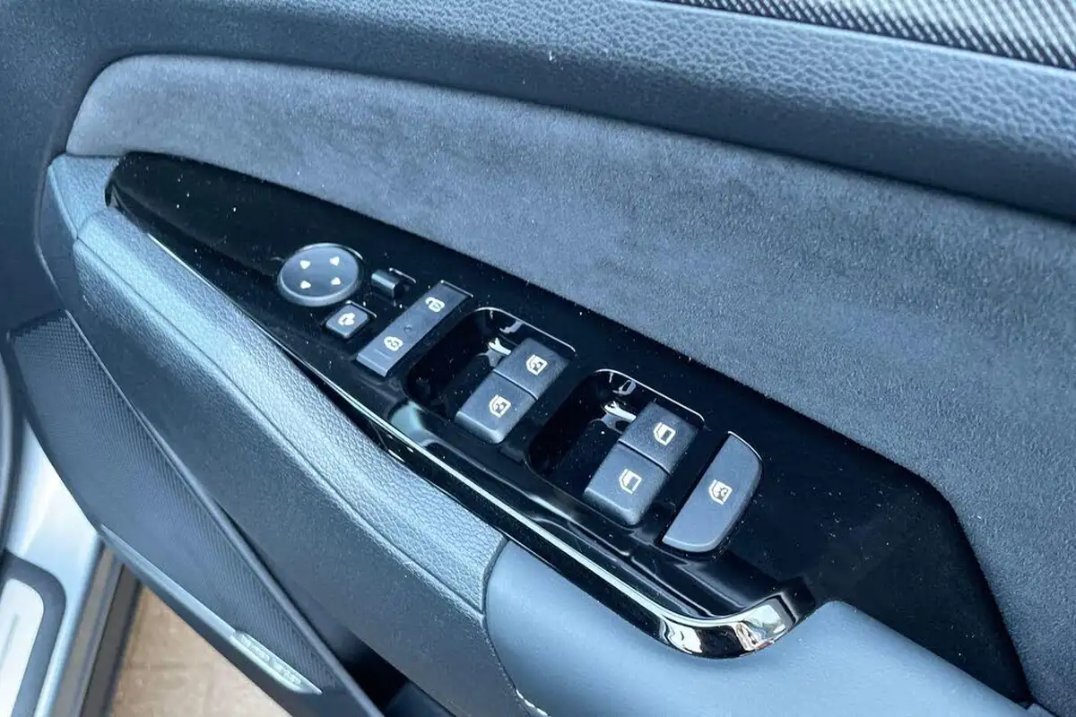 2024-kia-sportage-16-t-gdi-gt-line-s-207bhp-hev-auto-big-15