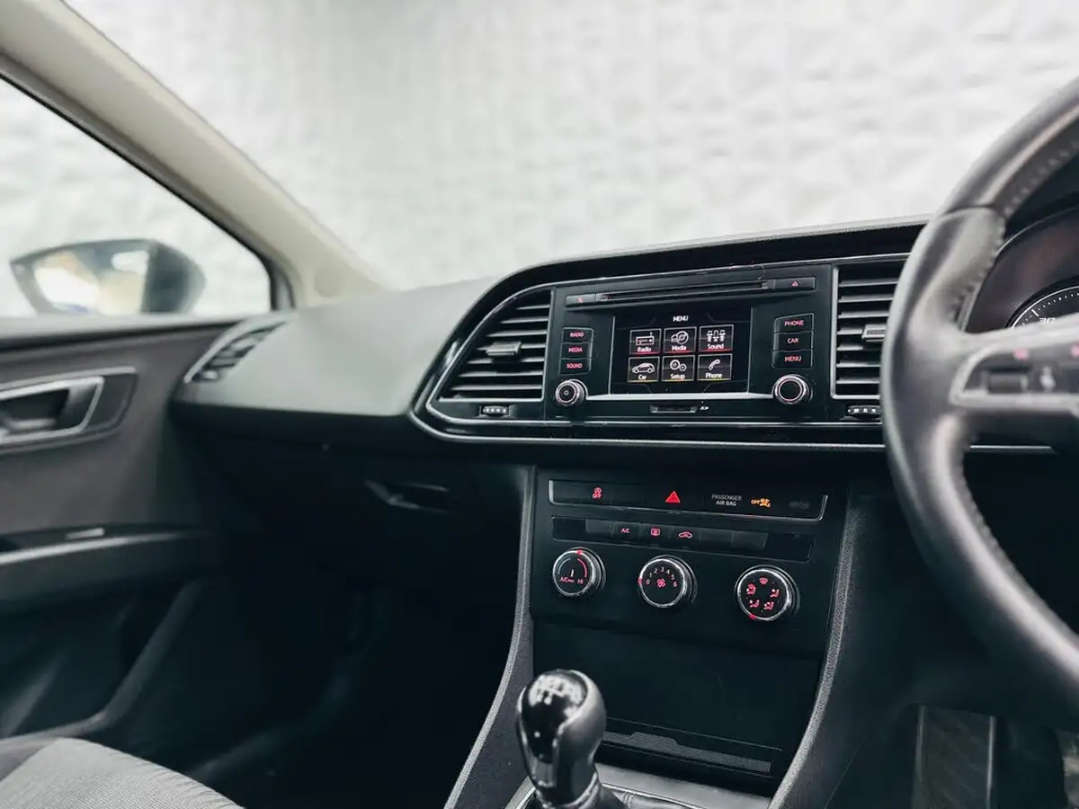 2013-seat-leon-16tdi-se-cr-105ps-ss-hatchback-5d-big-21