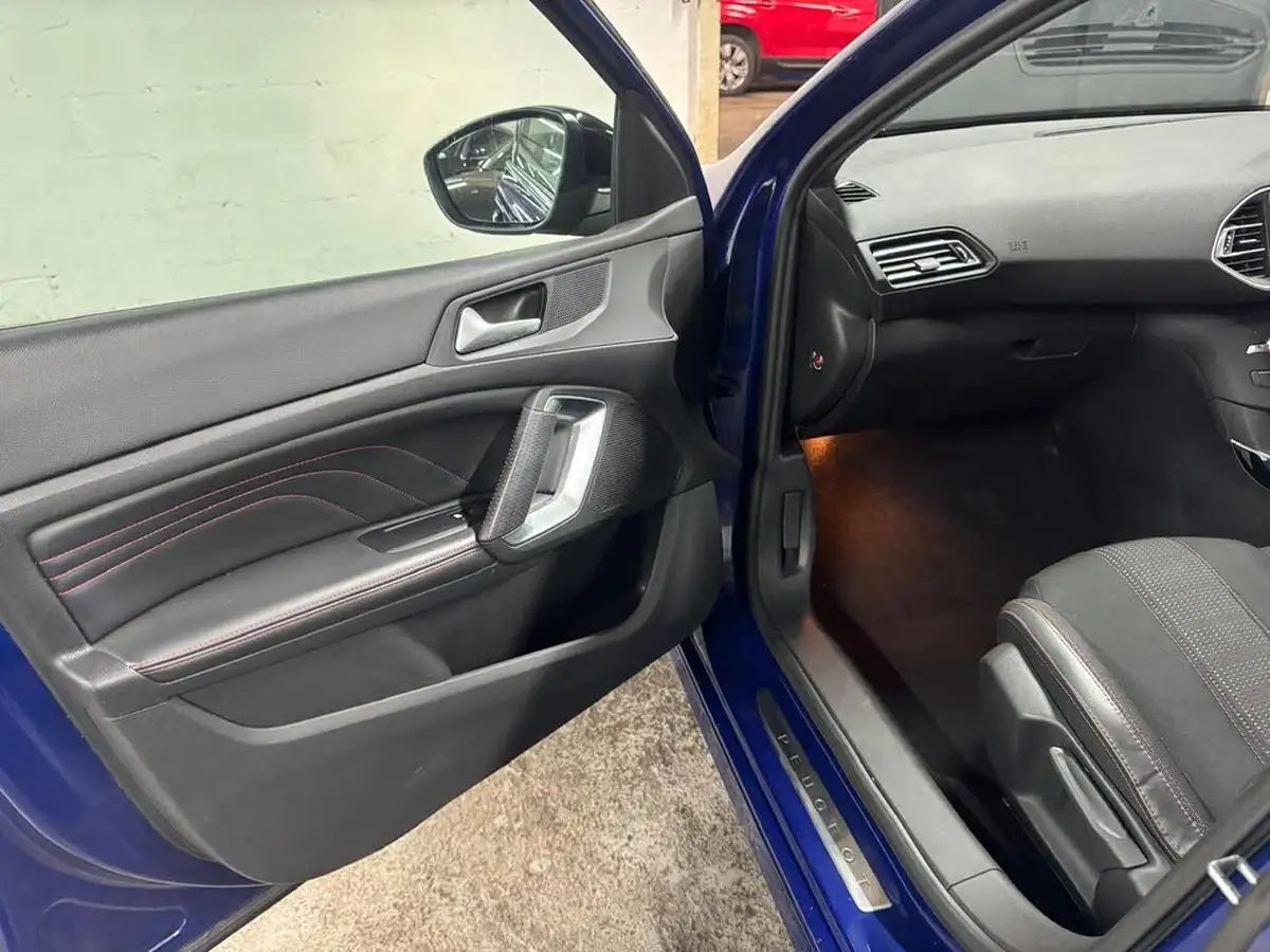 2016-peugeot-308-16-bluehdi-gt-line-big-49