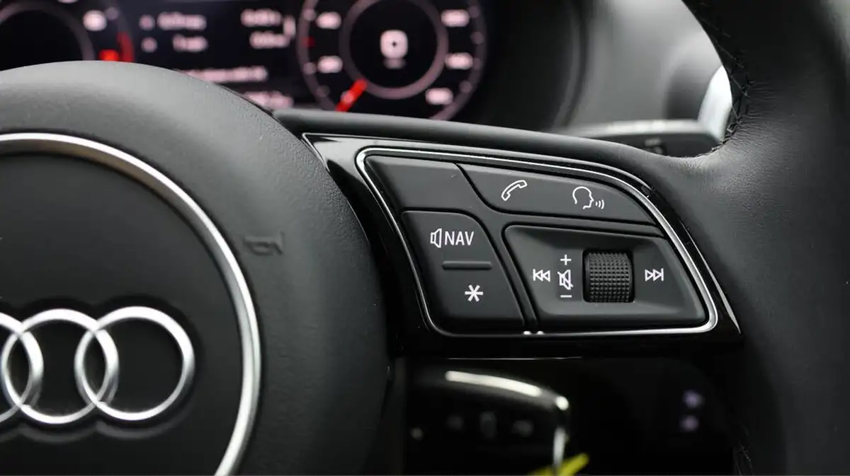 2021-audi-q2-15-35-tfsi-sport-big-24