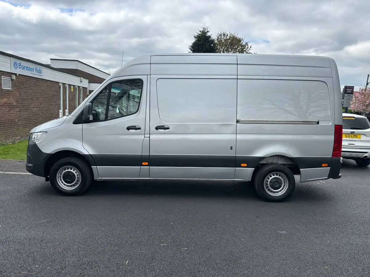 2020-mercedes-benz-sprinter-21cdi-314-l2h1-panel-van-rwd-eco-gear-360-big-3