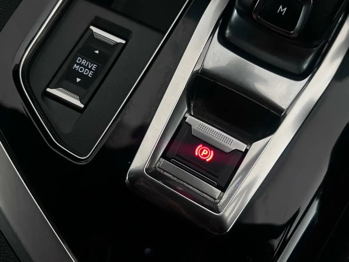 2022-peugeot-5008-suv-12-puretech-gt-premium-big-42