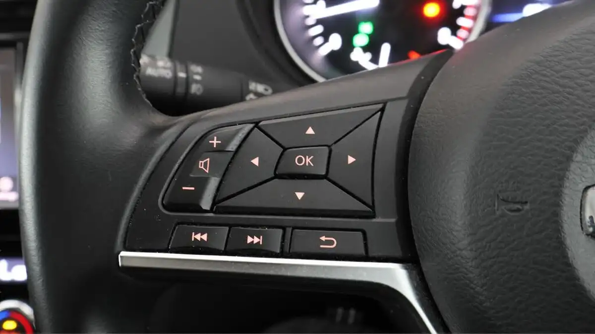 2020-nissan-qashqai-13-dig-t-acenta-premium-140ps-big-20