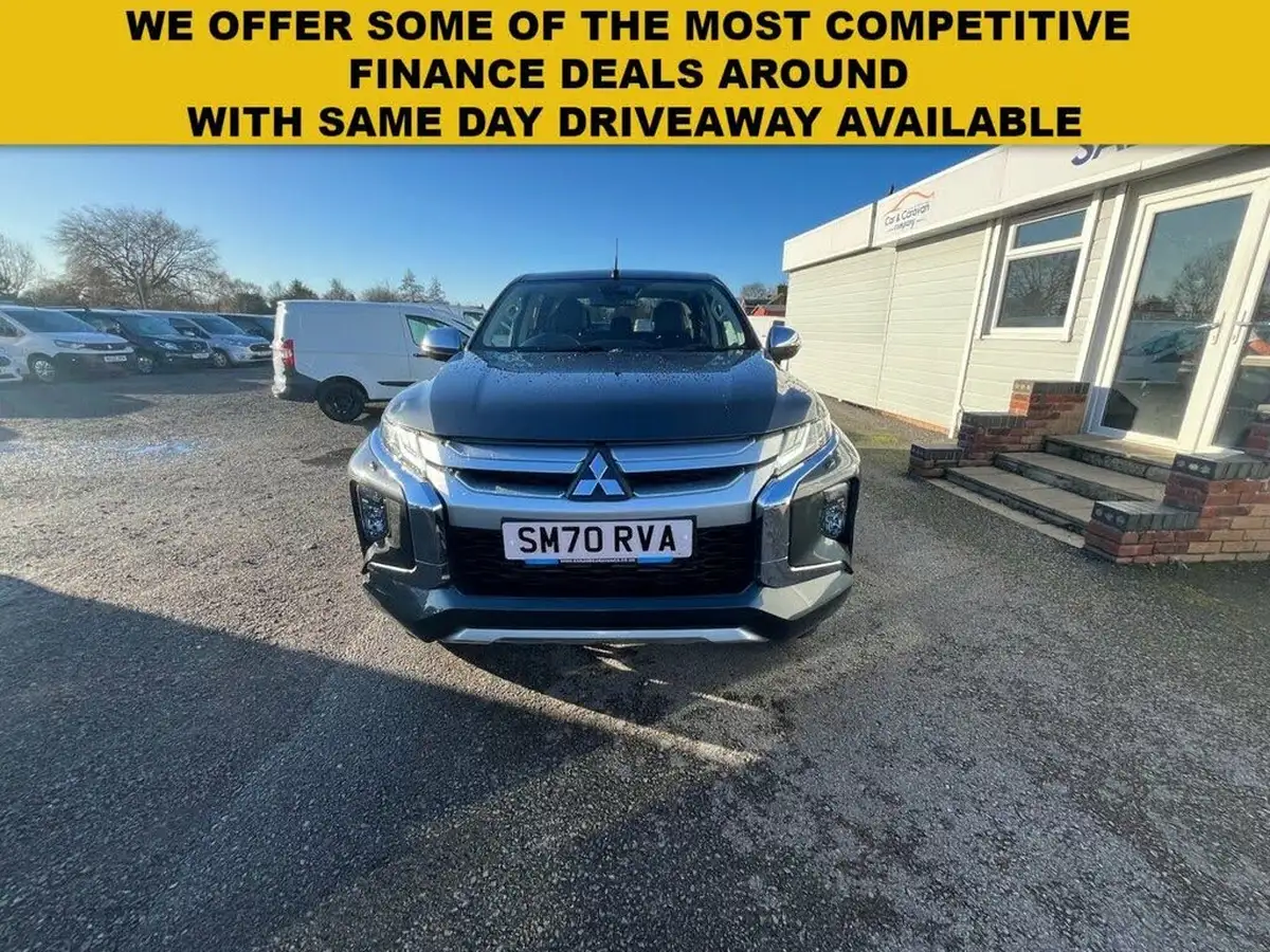 2020-mitsubishi-l200-22di-d-barbarian-auto-big-2