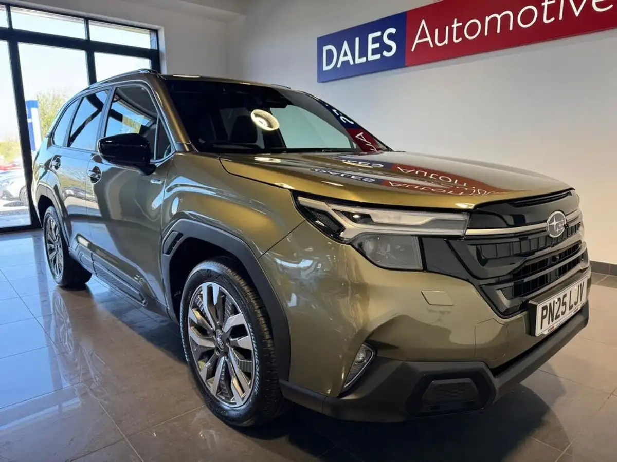 2025-subaru-forester-20-e-boxer-touring-big-2