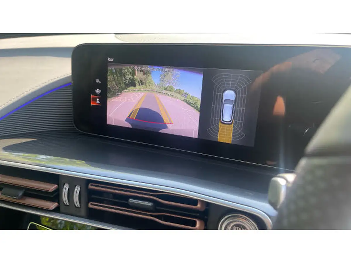 2022-mercedes-benz-eqc-e-eqc-400-amg-line-premium-big-44
