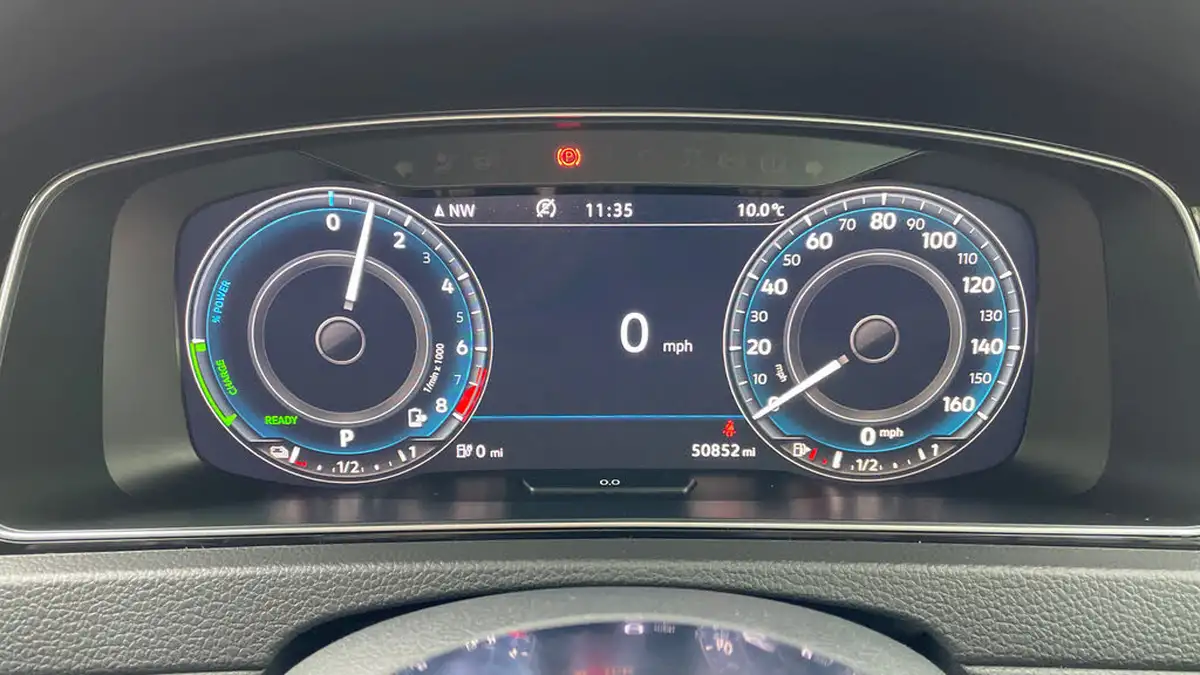 2020-volkswagen-golf-14-tsi-gte-advance-big-12