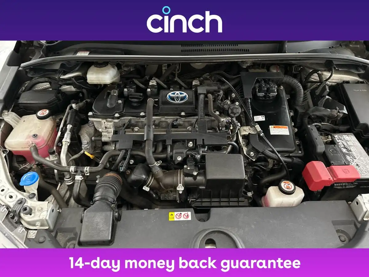 2019-toyota-corolla-18-vvt-i-excel-trk-hatchback-big-22