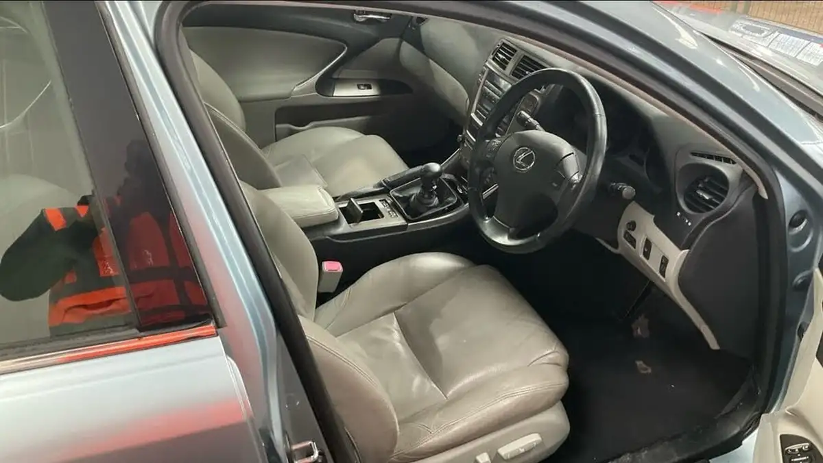 2008-lexus-is-220d-22td-se-big-3