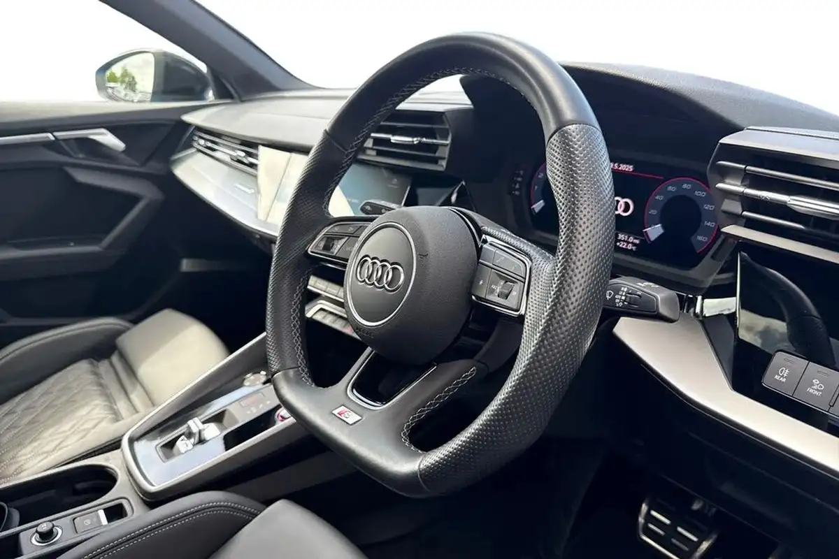 2023-audi-s3-20-tfsi-black-edition-saloon-4d-big-13