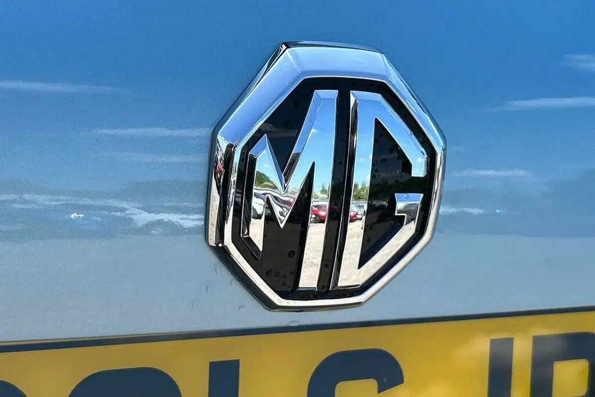 2021-mg-hs-15t-gdi-excite-258ps-plug-in-hybrid-auto-big-22