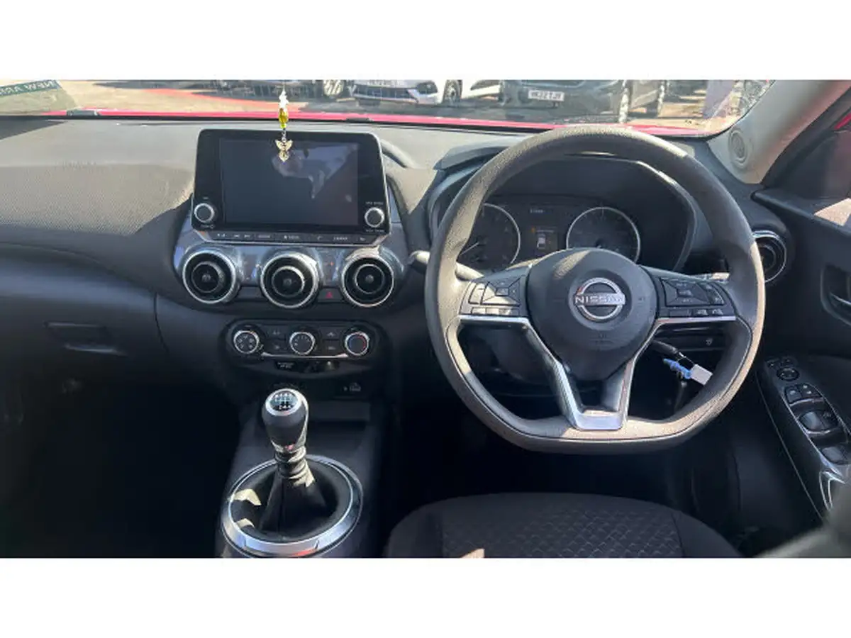 2024-nissan-juke-10-dig-t-acenta-big-9