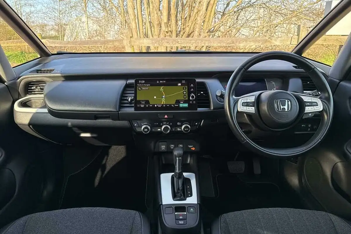 2021-honda-jazz-15-i-mmd-ex-107ps-big-3
