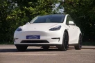 2022-tesla-model-y-e-long-range-small-5