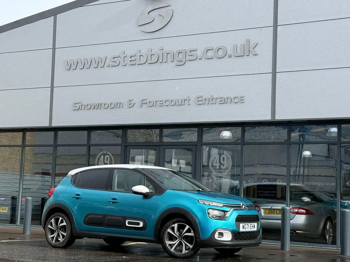2022-citroen-c3-12-puretech-shine-plus-110ps-ss-eat6-big-0