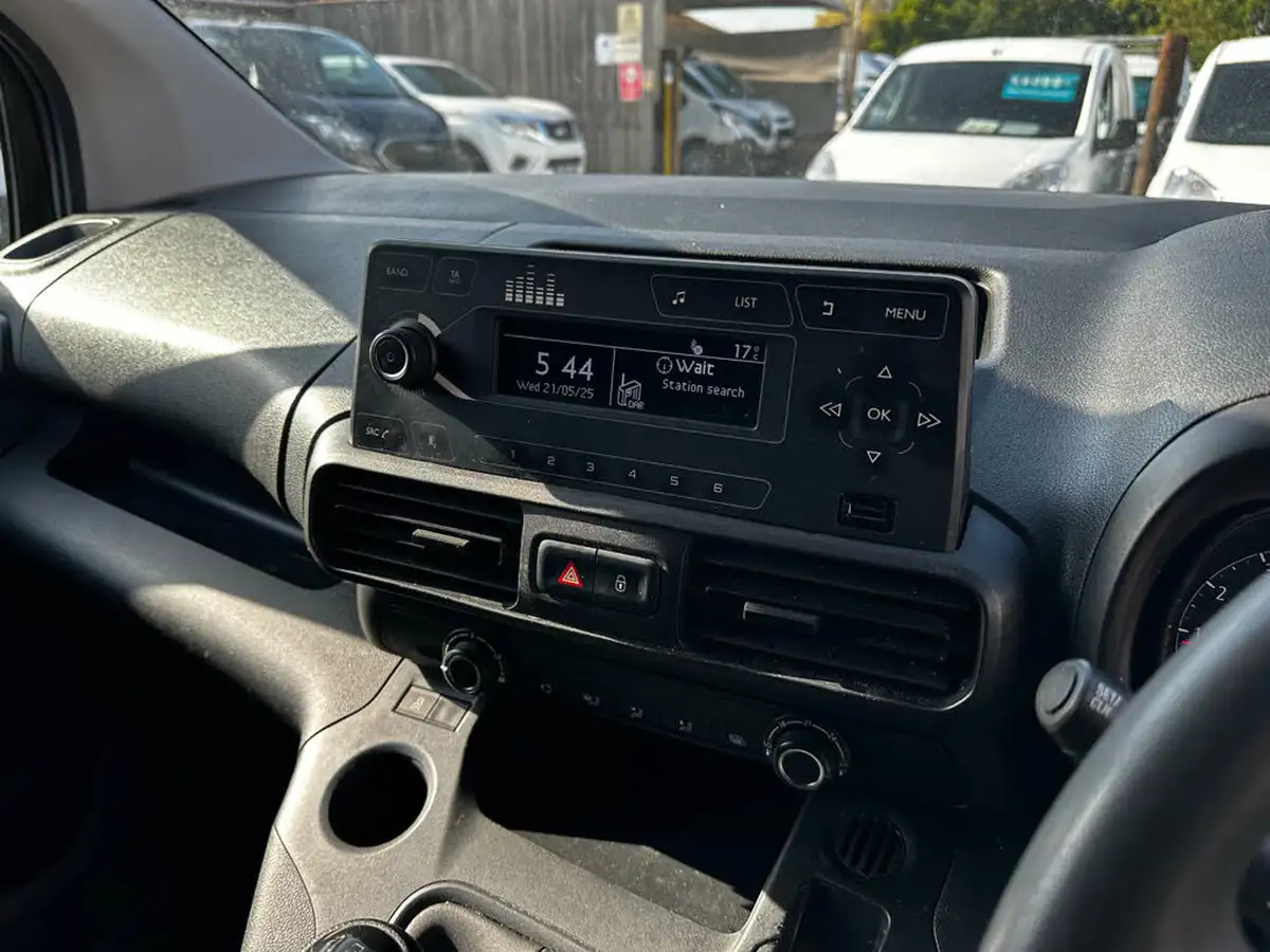 2019-vauxhall-combo-16cdti-edition-2000-100pseu6-big-16