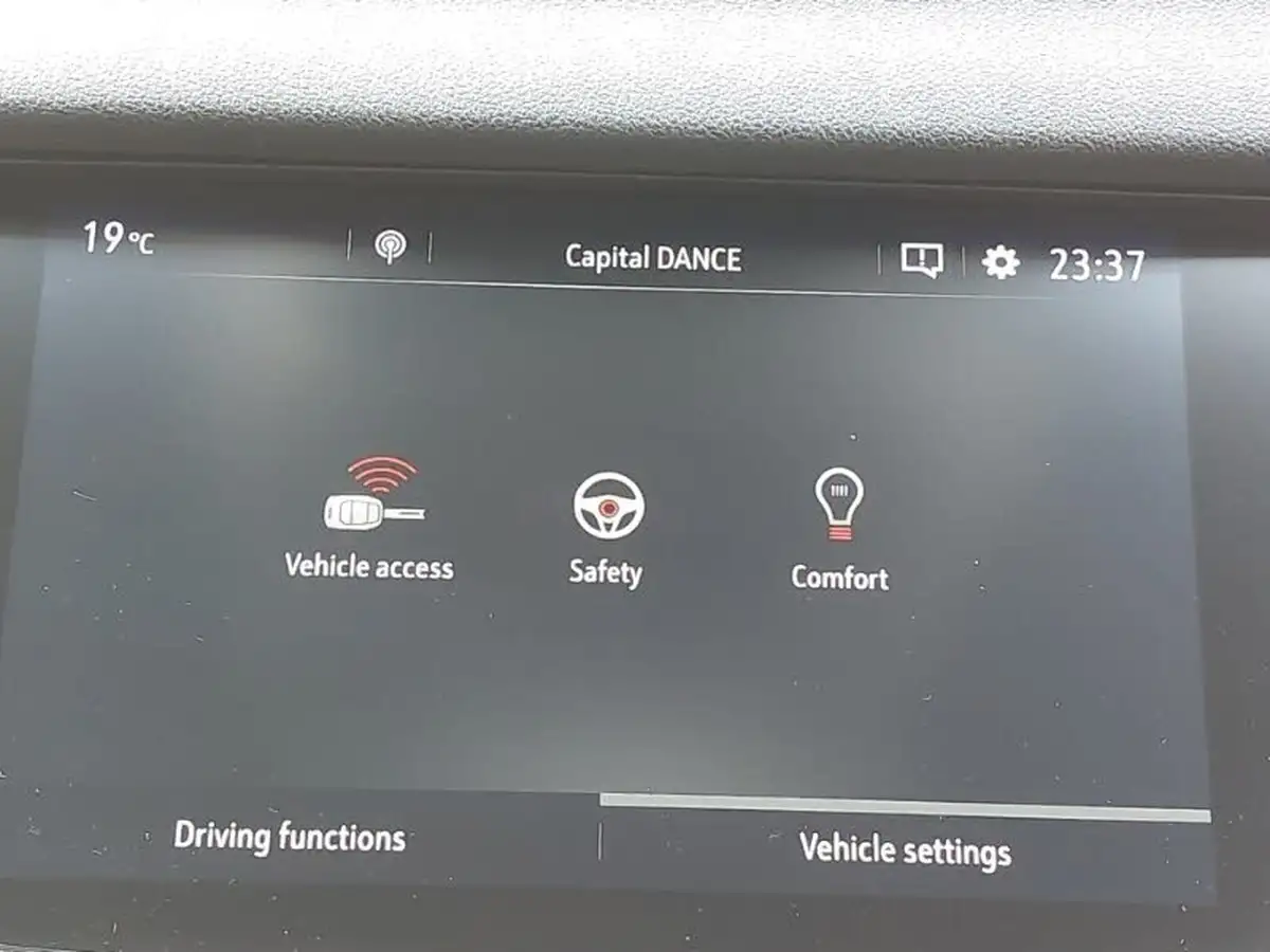 2019-vauxhall-grandland-x-12-sport-nav-big-15