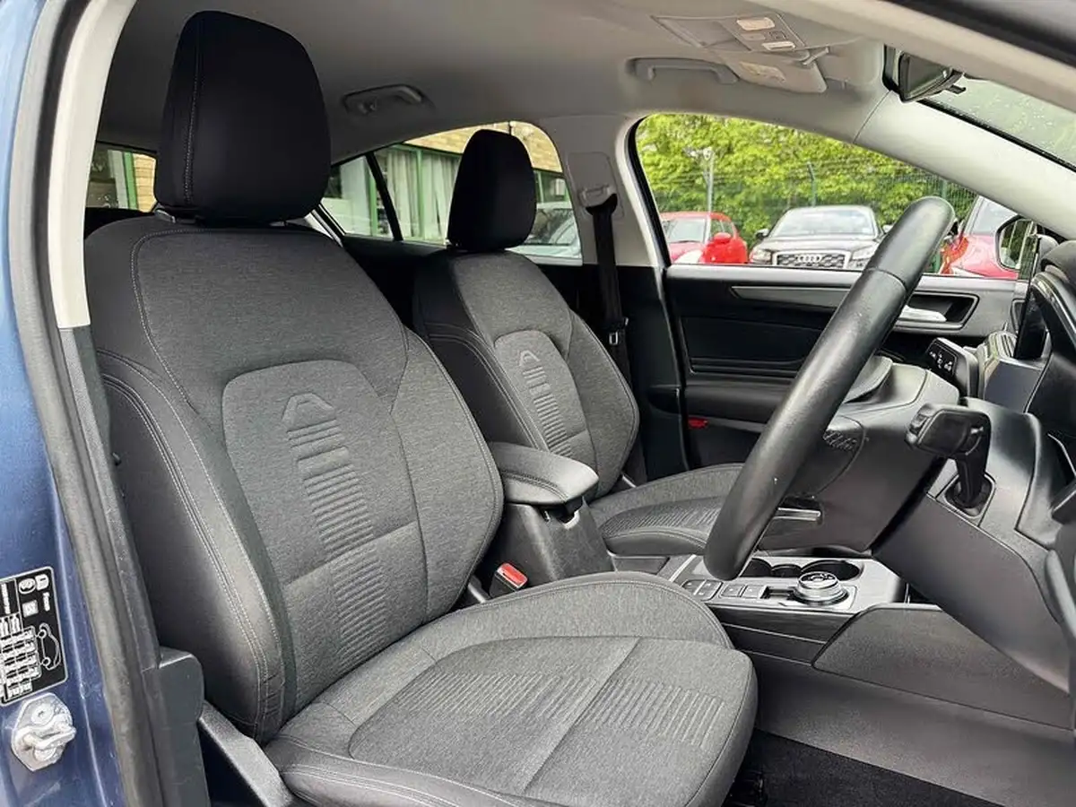 2020-ford-focus-15-active-hatchback-auto-big-1