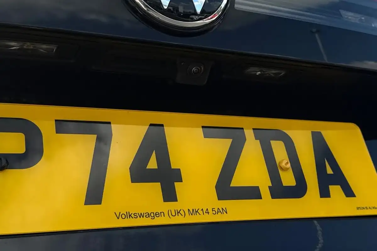 2024-volkswagen-tiguan-15-etsi-r-line-big-24