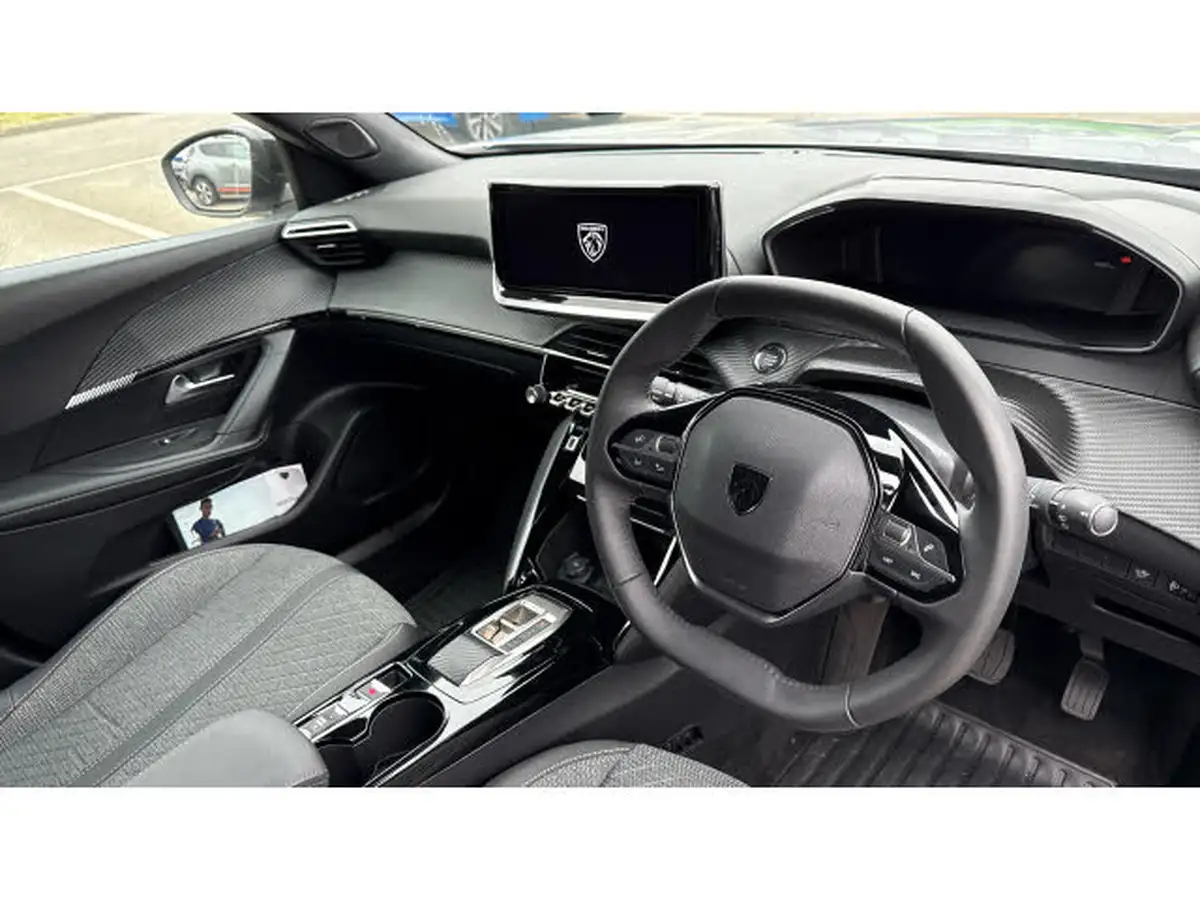 2024-peugeot-2008-suv-e-allure-136ps-50kwh-big-10