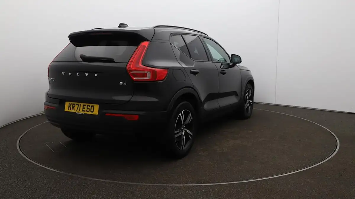 2022-volvo-xc40-20-b4-r-design-big-53