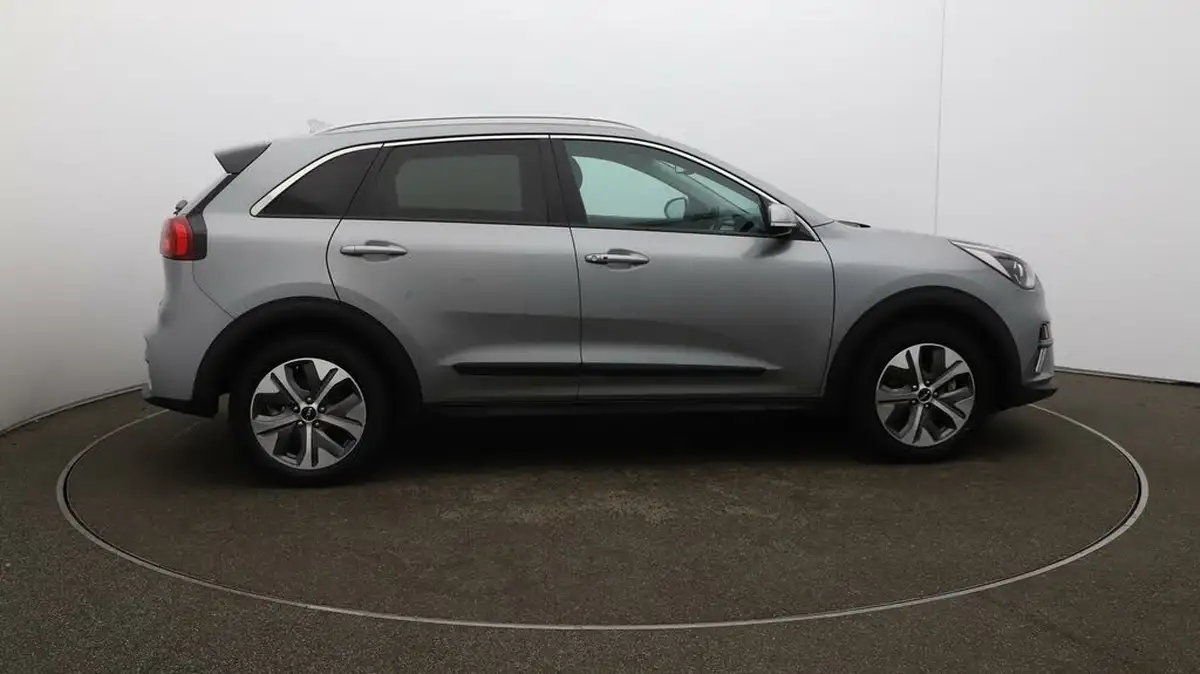 2022-kia-niro-ev-e-2-big-51