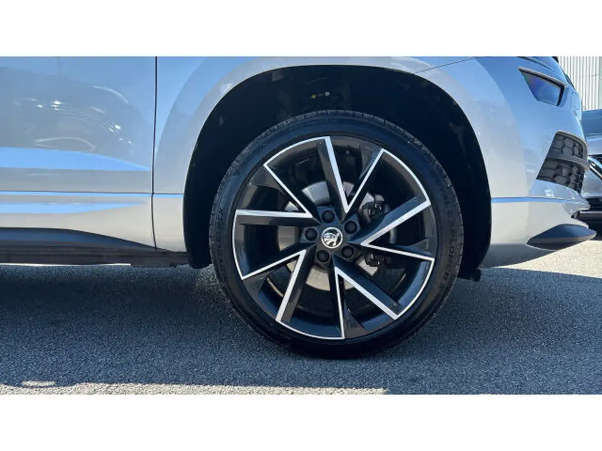 2022-skoda-karoq-15-tsi-sportline-dsg-big-4