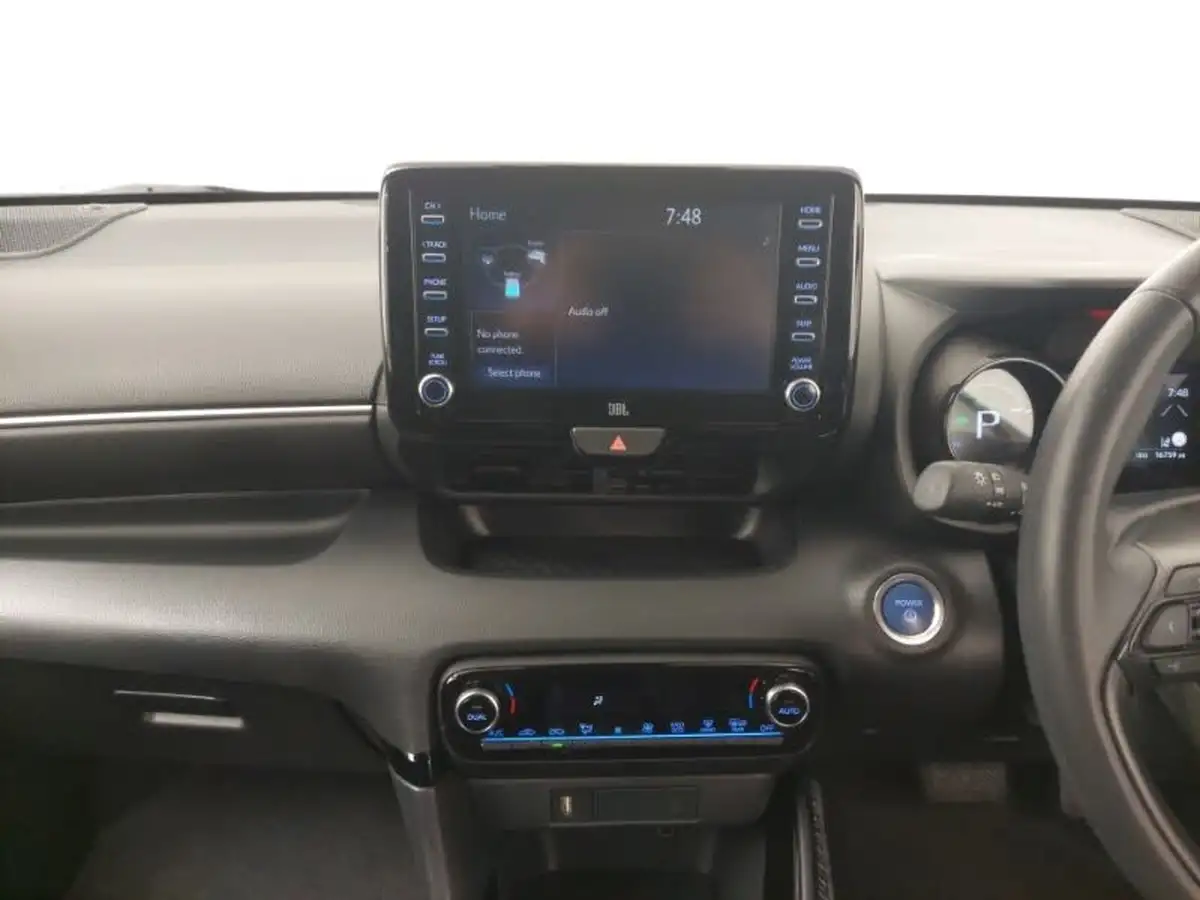 2022-toyota-yaris-15-vvt-i-dynamic-big-10