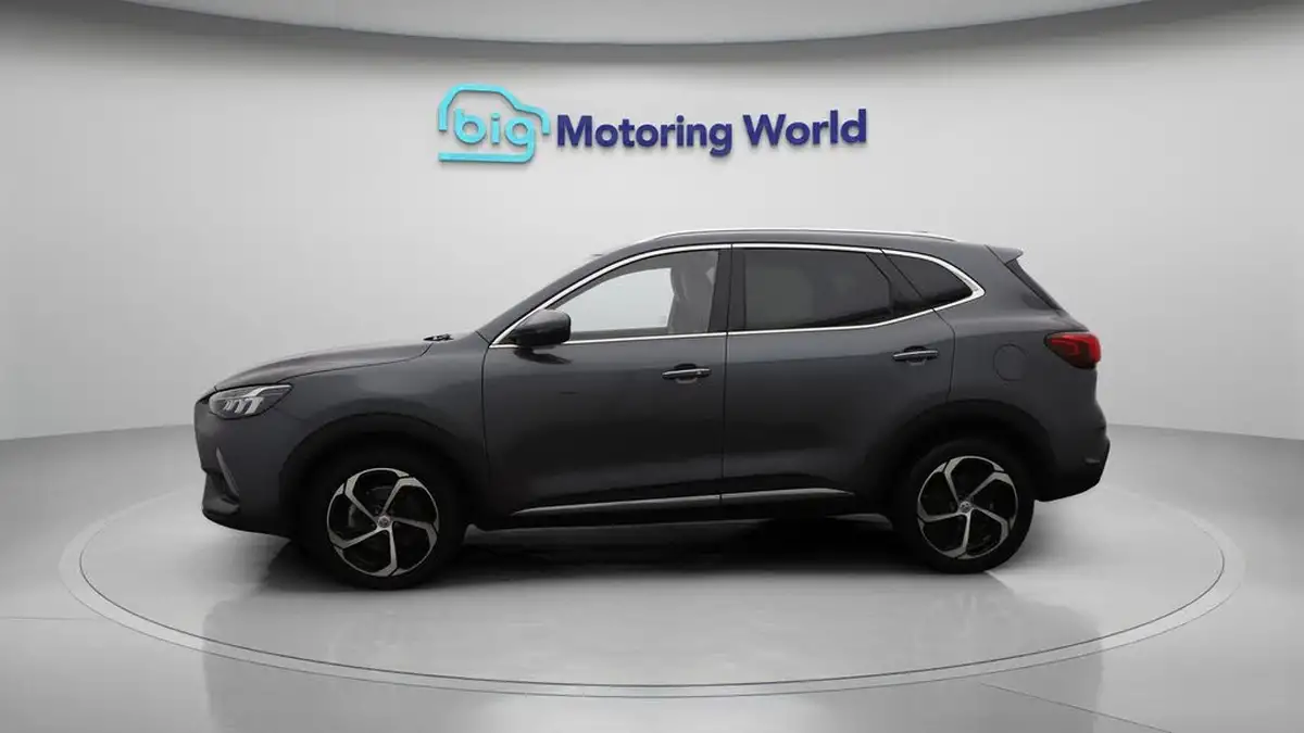 2024-mg-hs-15t-gdi-trophy-162ps-1490cc-big-4