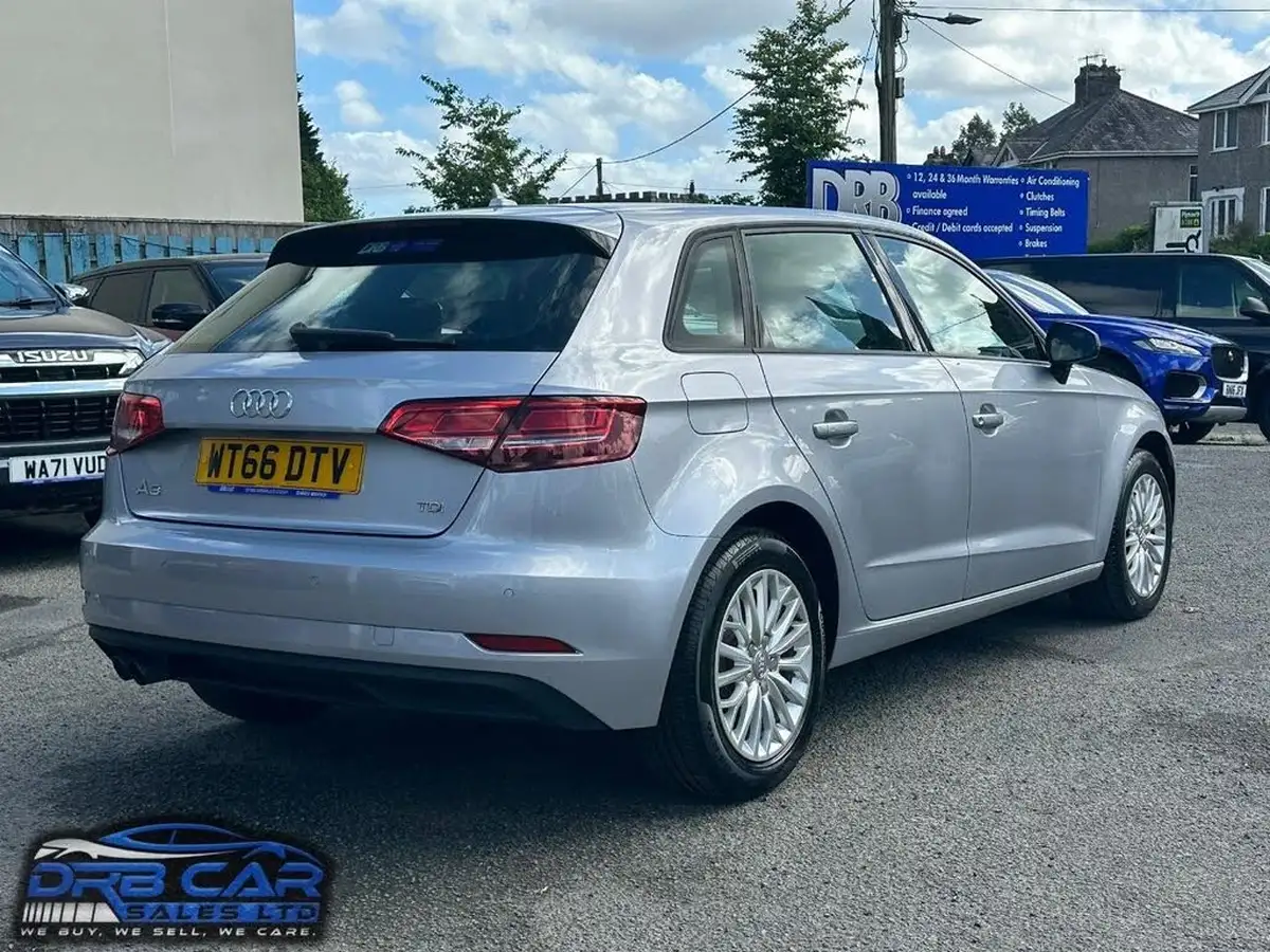 2017-audi-a3-20-tdi-se-technik-sportback-5d-big-5