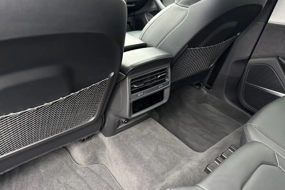 2024-audi-q8-30-55-tfsi-launch-edition-big-44