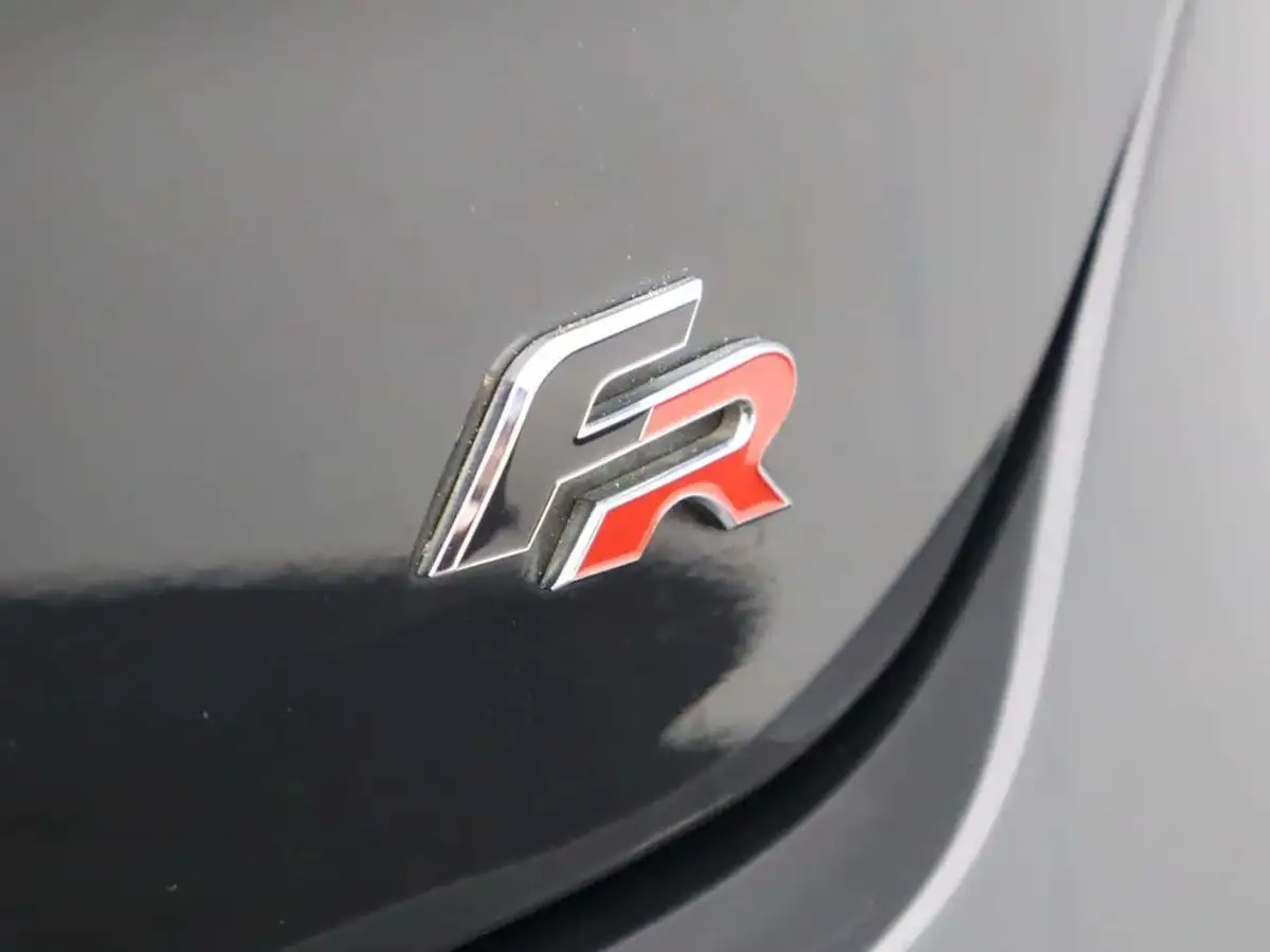 2017-seat-ibiza-14-ecotsi-fr-technology-hatchback-5d-big-64