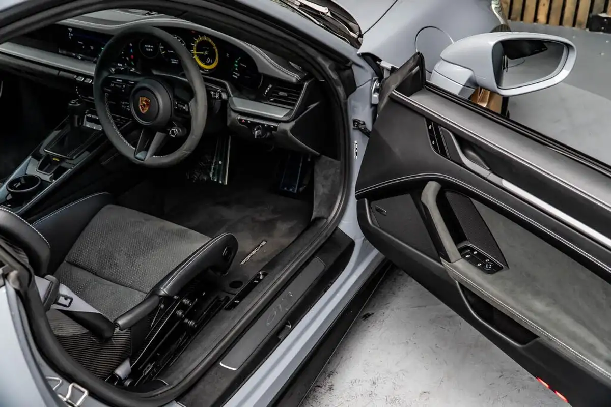 2022-porsche-911-40-gt3-rwd-pdk-big-27