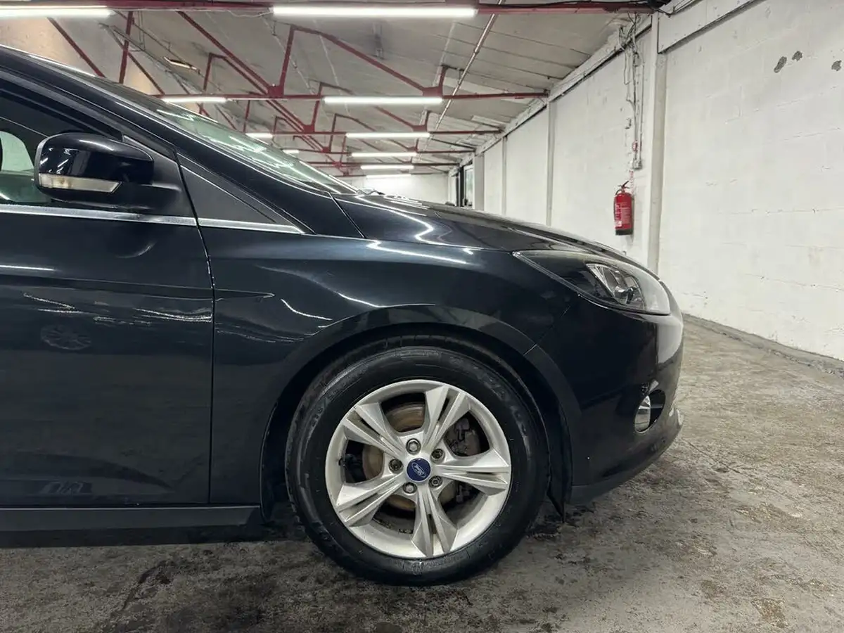 2012-ford-focus-16tdci-zetec-115ps-estate-big-9