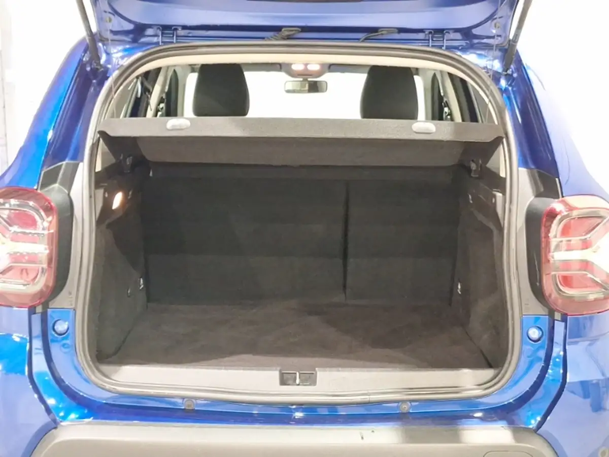 2022-tesla-model-3-e-long-range-big-7