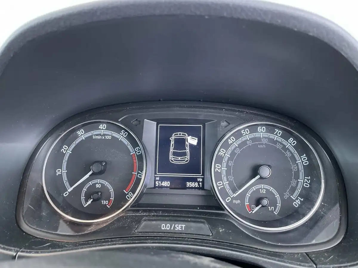 2019-skoda-fabia-10-tsi-se-l-95ps-hatchback-big-38