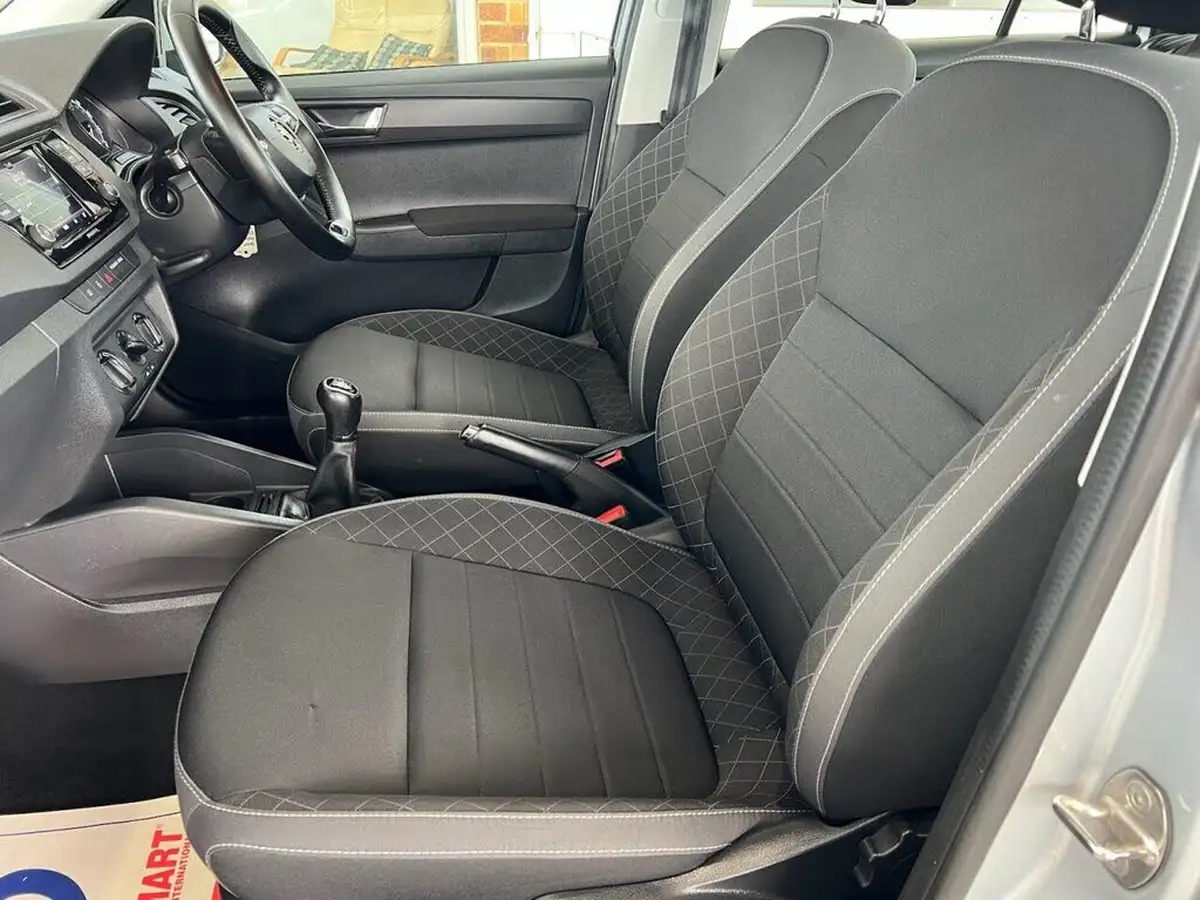2021-skoda-fabia-10-tsi-se-95ps-estate-big-7