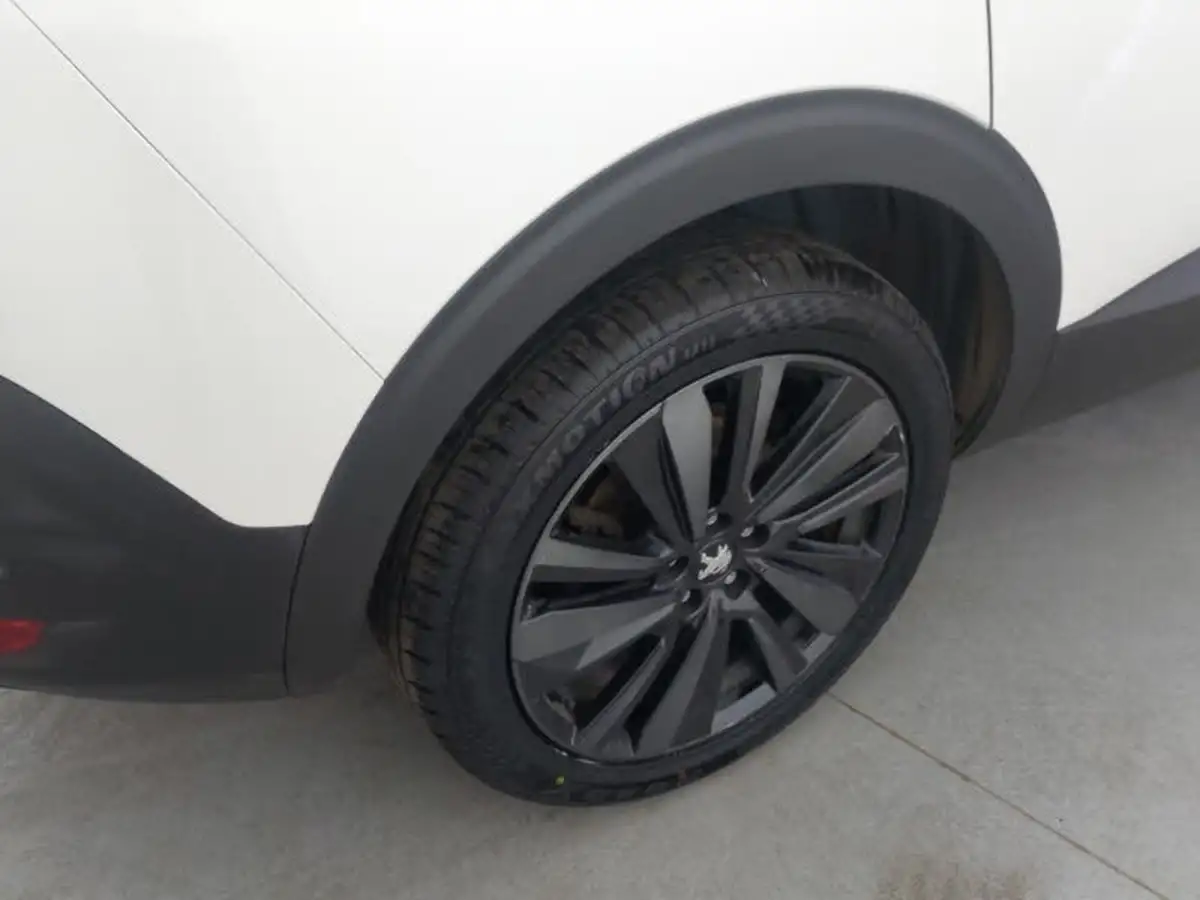 2022-peugeot-5008-suv-16-puretech-gt-premium-big-12