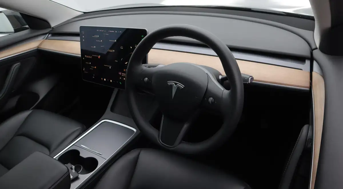 2021-tesla-model-3-e-standard-plus-big-9
