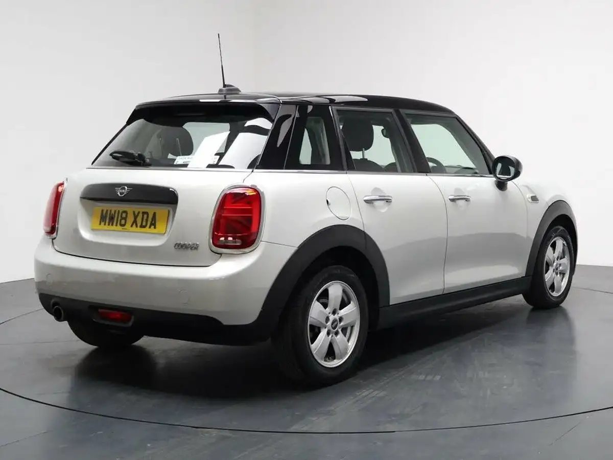 2018-mini-cooper-15-cooper-series-ii-ss-hatchback-5d-big-11