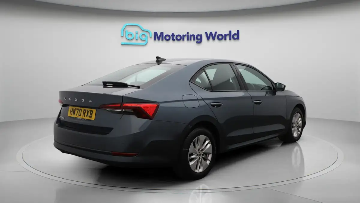 2021-skoda-octavia-10-tsi-se-technology-hatchback-big-7