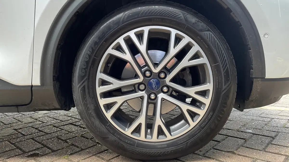 2020-ford-kuga-20-titanium-first-edition-150ps-mhev-big-19
