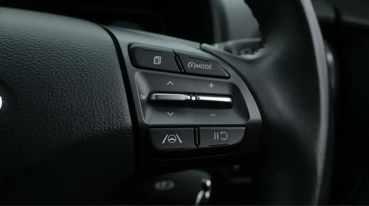2022-hyundai-kona-16-gdi-se-connect-big-25