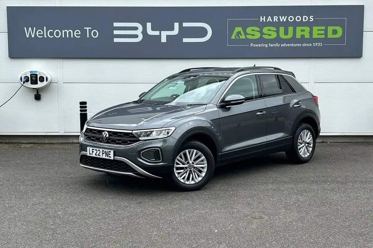2022-volkswagen-t-roc-15-tsi-life-dsg-big-14