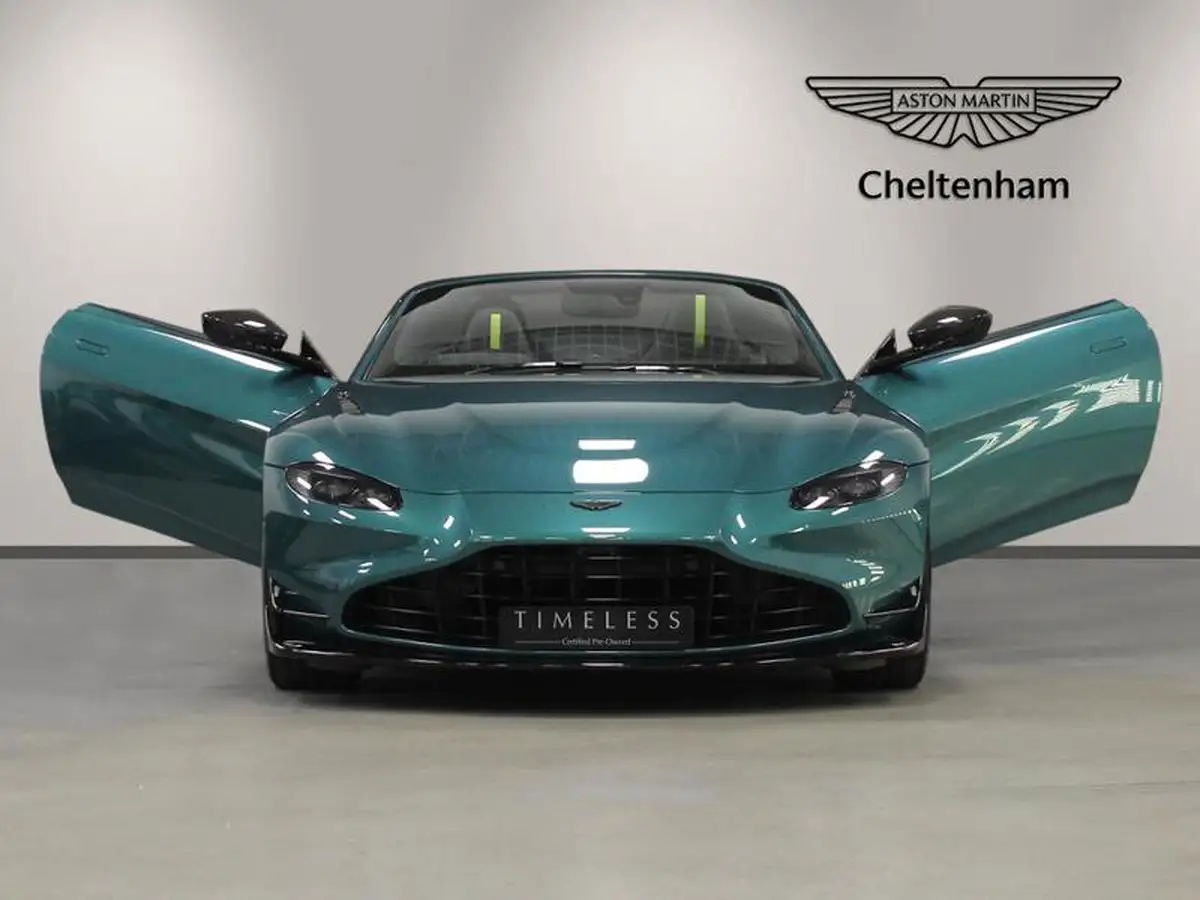 2022-aston-martin-vantage-40-v8-vantage-f1-roadster-big-30
